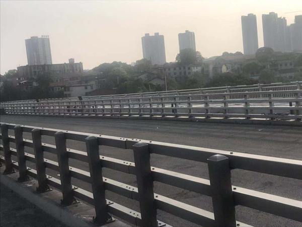 供需弱勢平衡，不銹鋼復合管價或窄幅整理！